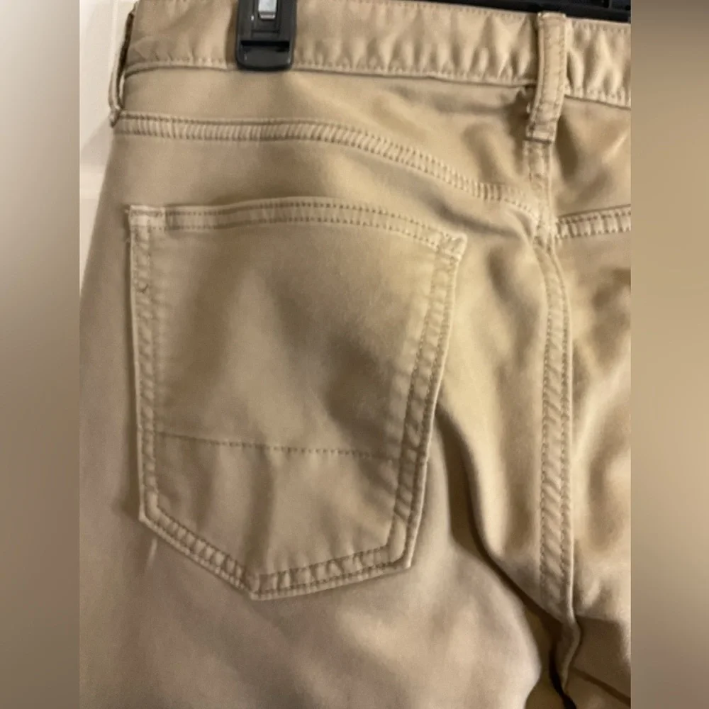 Men’s Banana Republic Tan Travel chinos